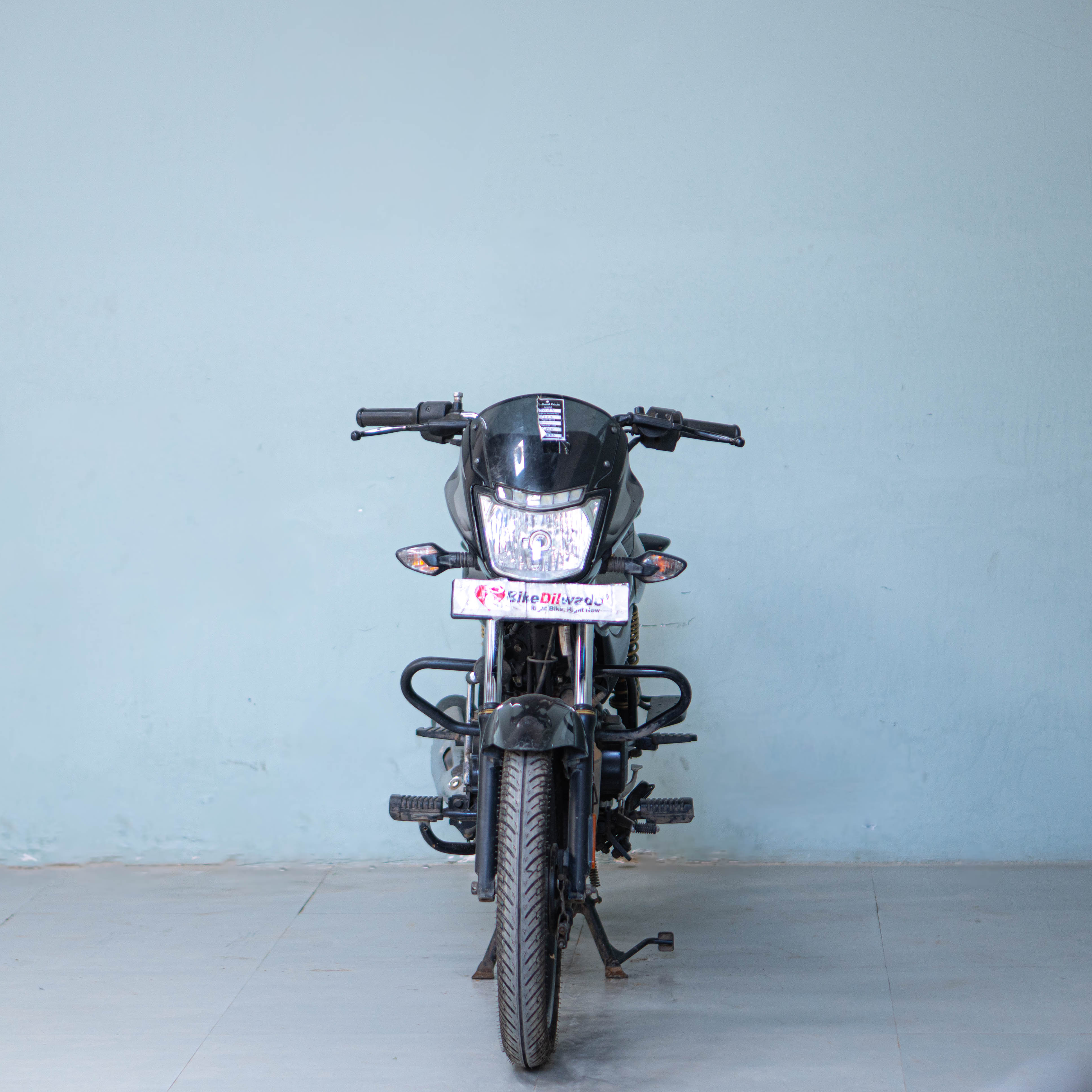 Bajaj Platina - Image 3