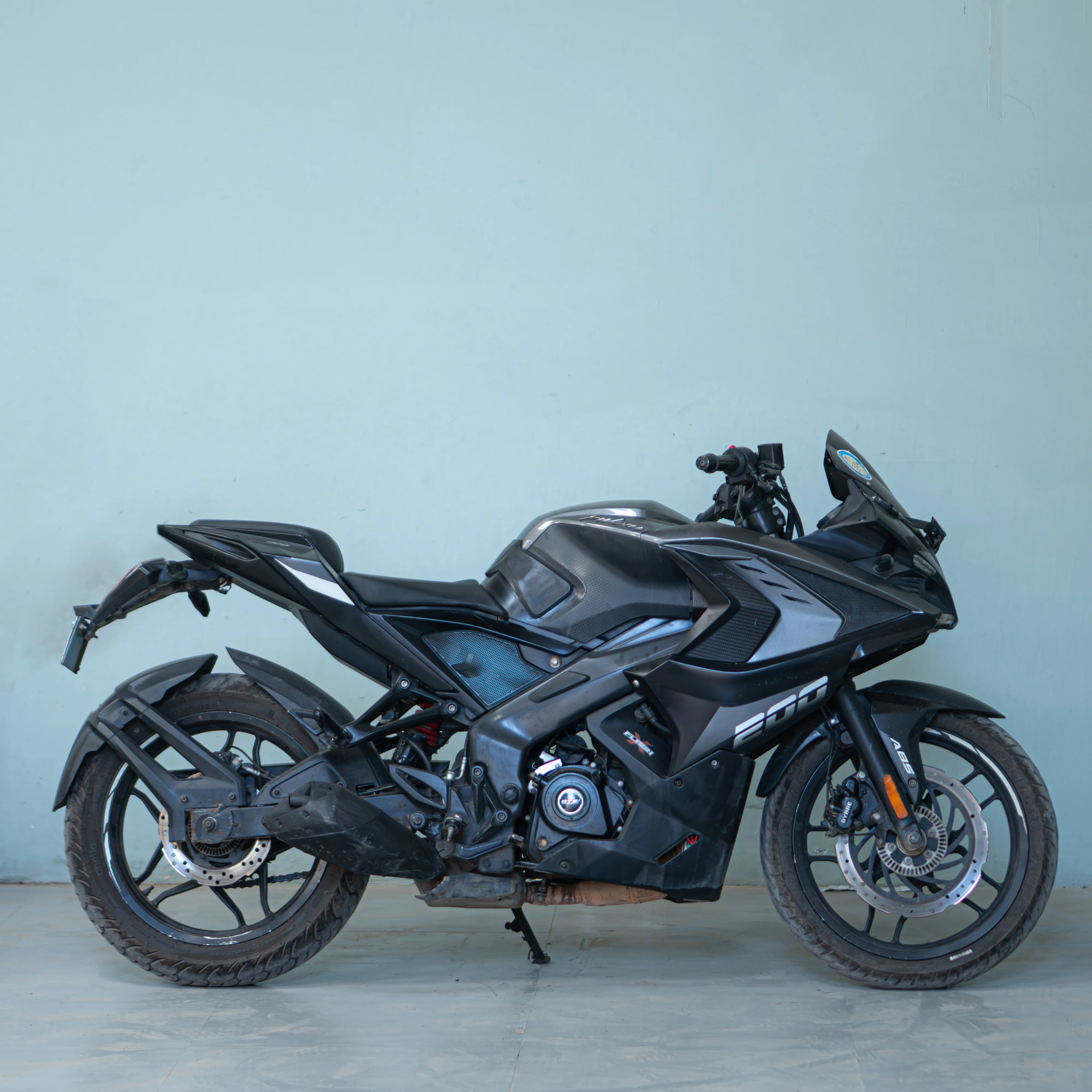 Bajaj Pulsar RS 200 - Image 4