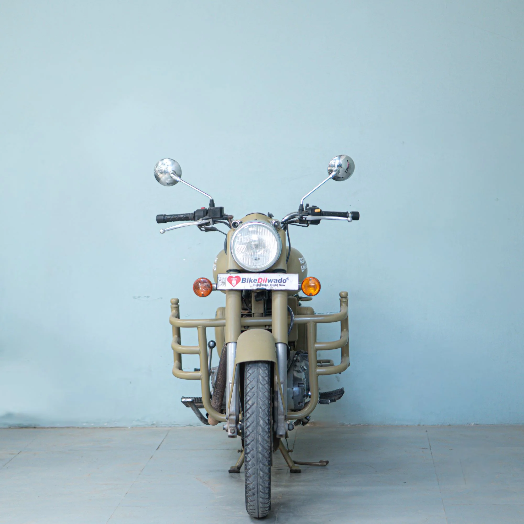 Royal Enfield Classic 500 - Image 3