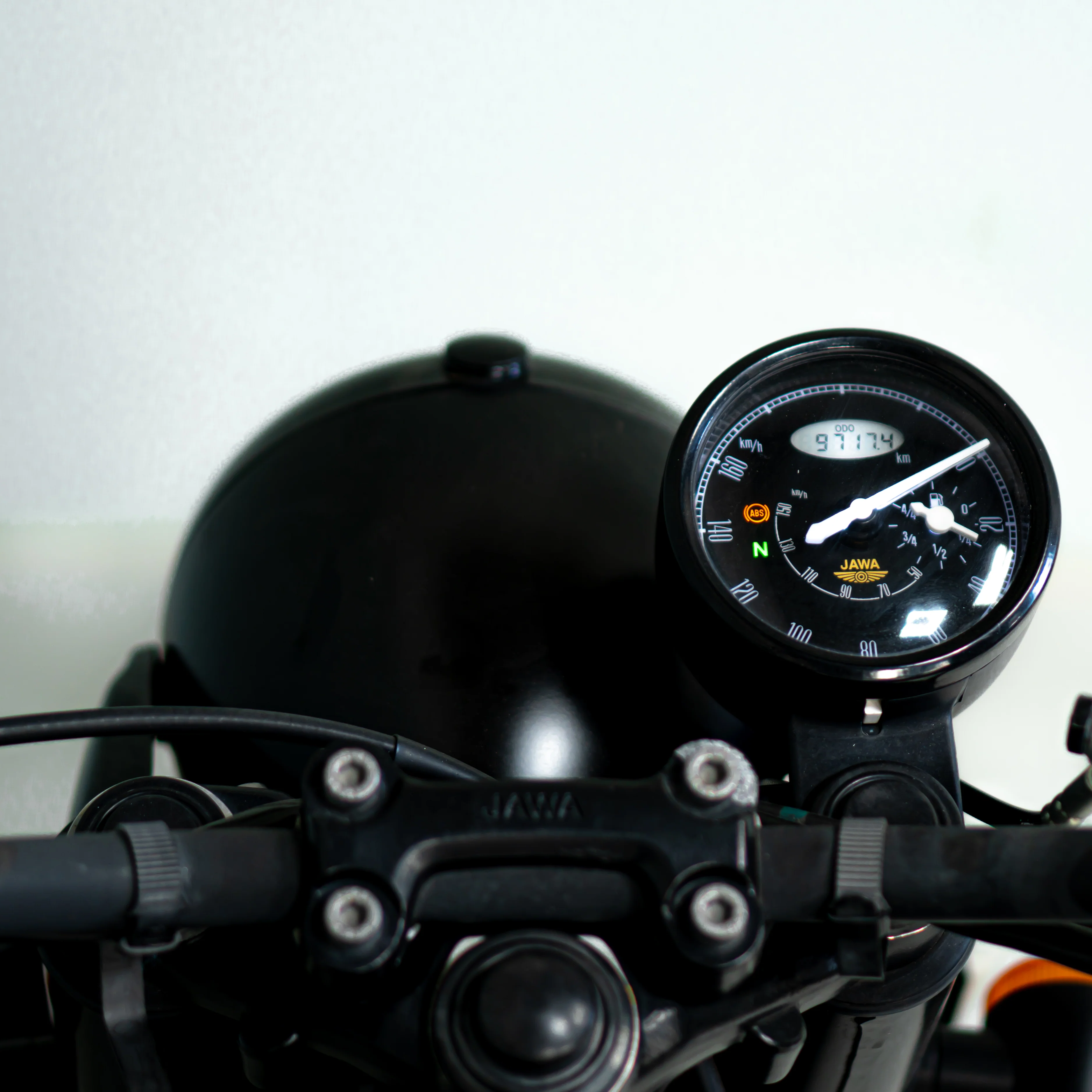 JAWA 42 Classic - Image 6