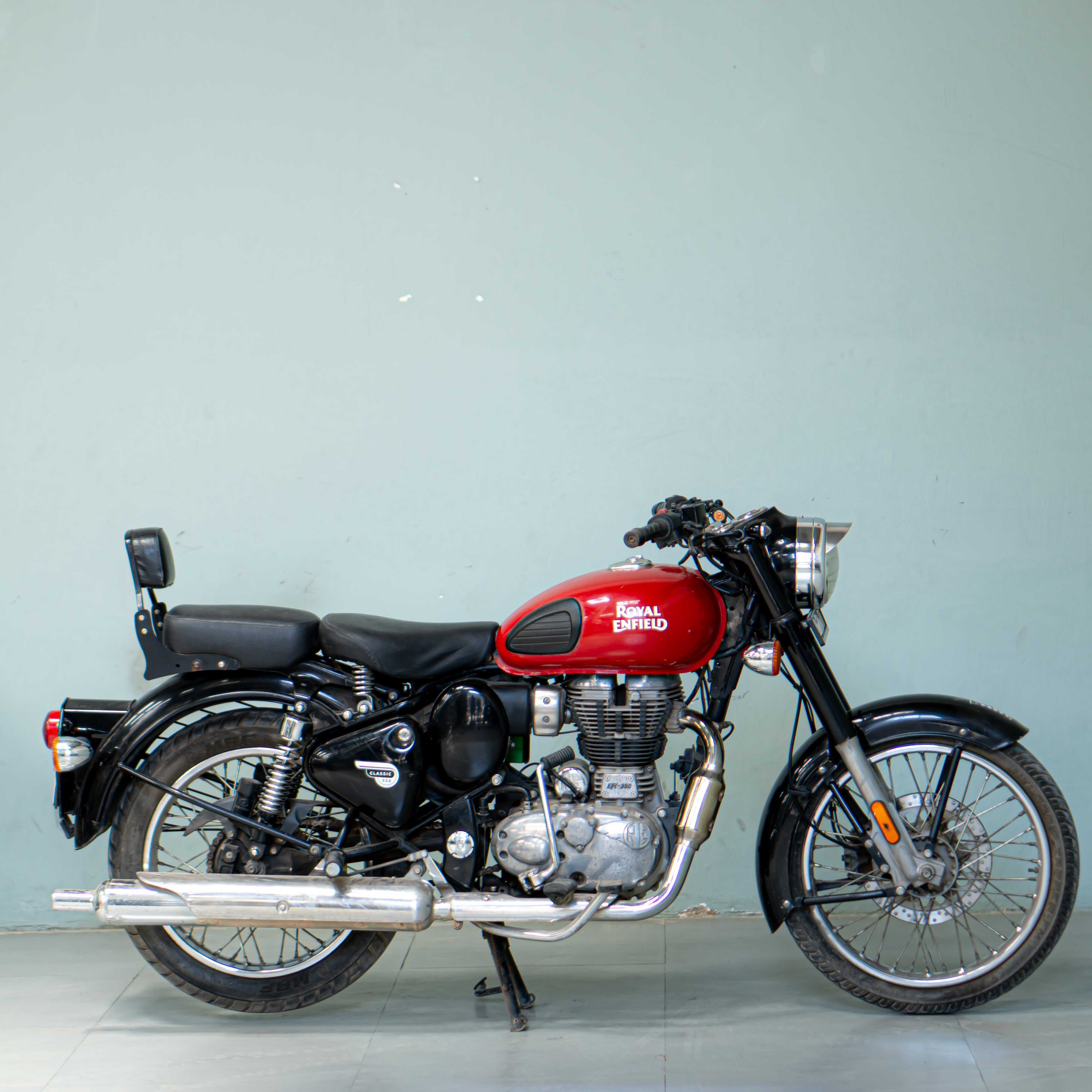 Royal Enfield Classic 350 - Image 3