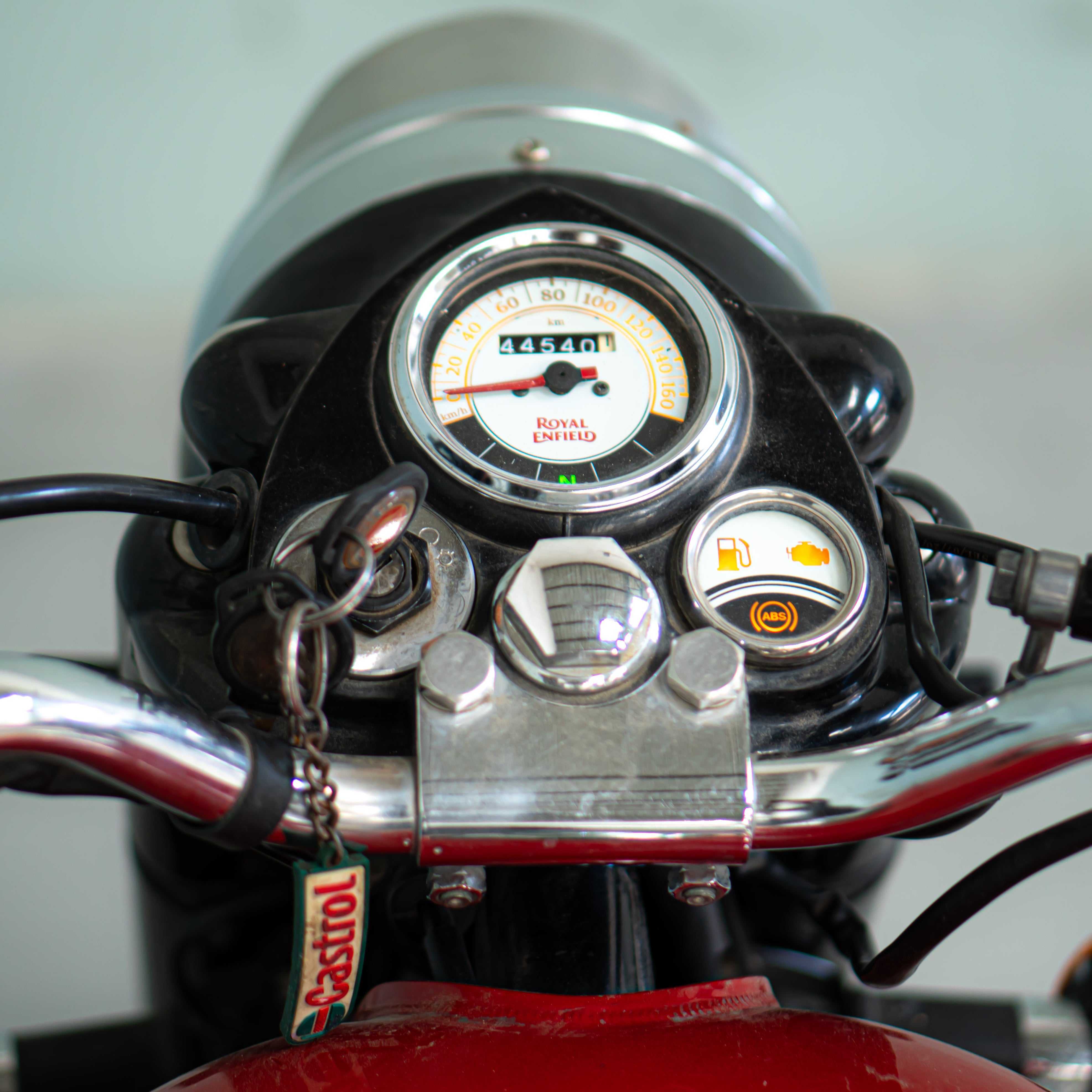 Royal Enfield Classic 350 - Image 7
