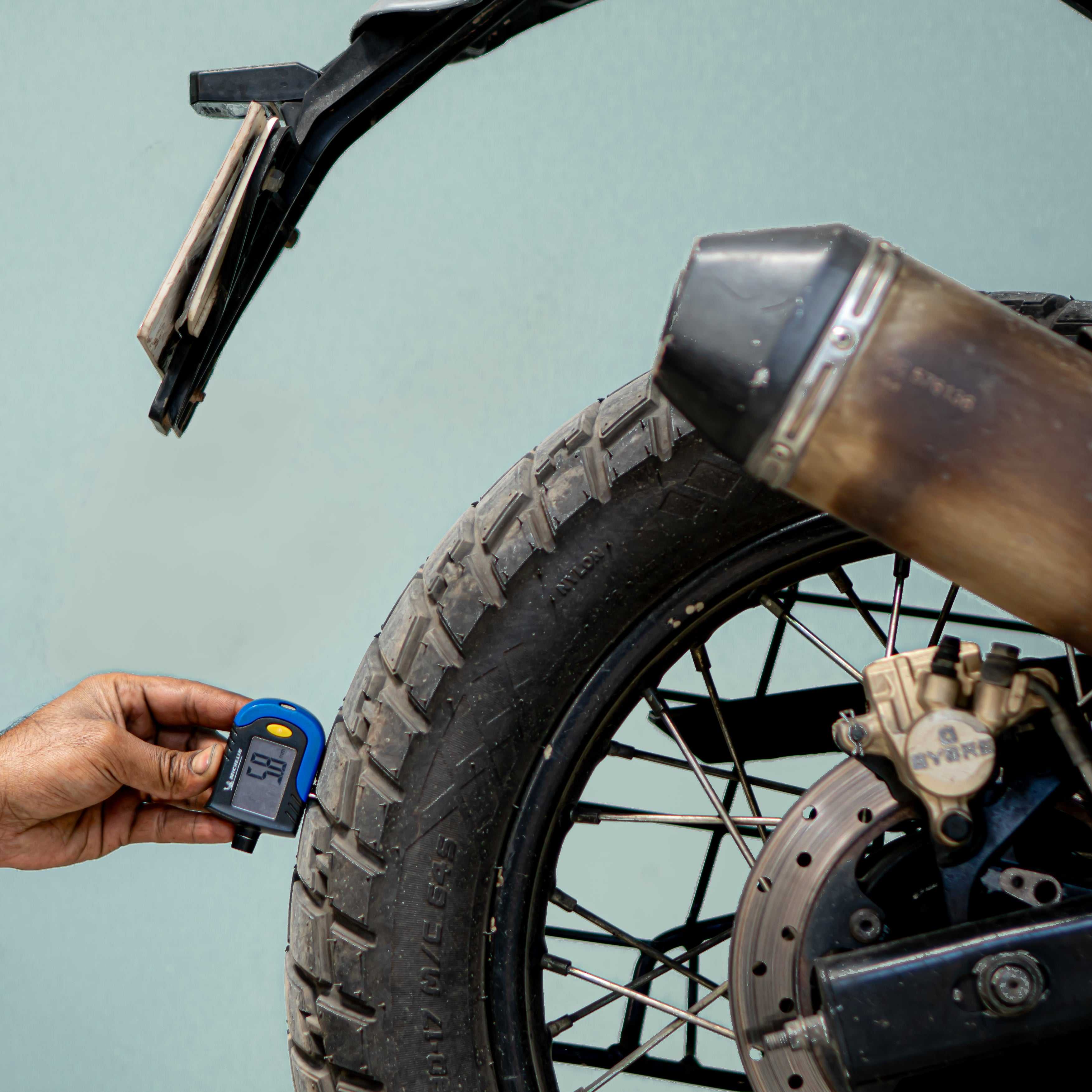 Royal Enfield Himalayan - Image 3